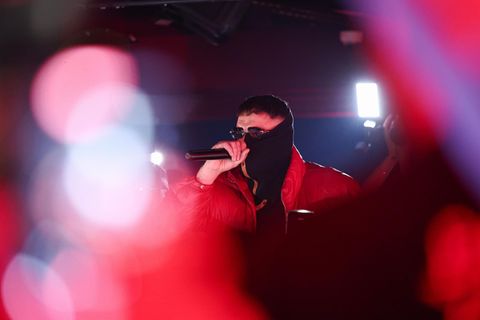 Haftbefehl auf der Bühne