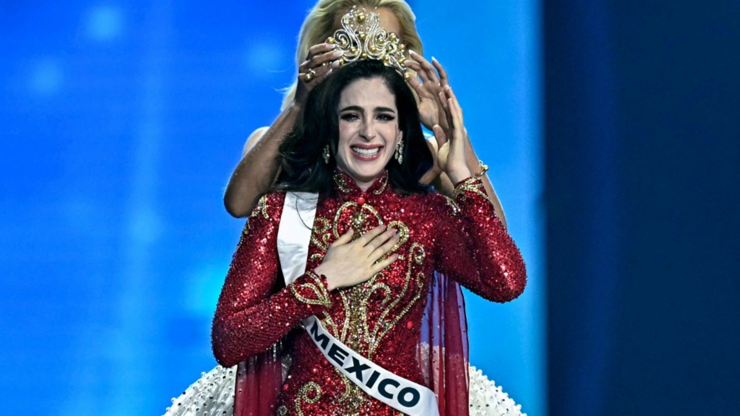 Fátima Bosch wird zur Miss Universe gekrönt