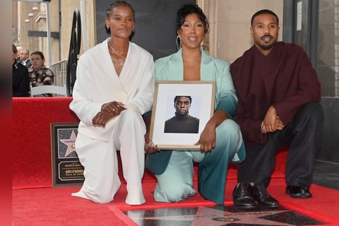 Der verstorbene US-Schauspieler Chadwick Boseman bekam posthum einen Stern auf dem Hollywood Walk of Fame - seine Ehefrau hiel