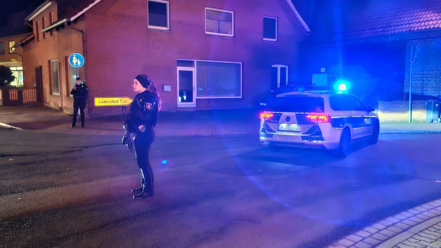 Das SEK nahm den mutmaßlichen Schützen fest. Foto: -/dpa