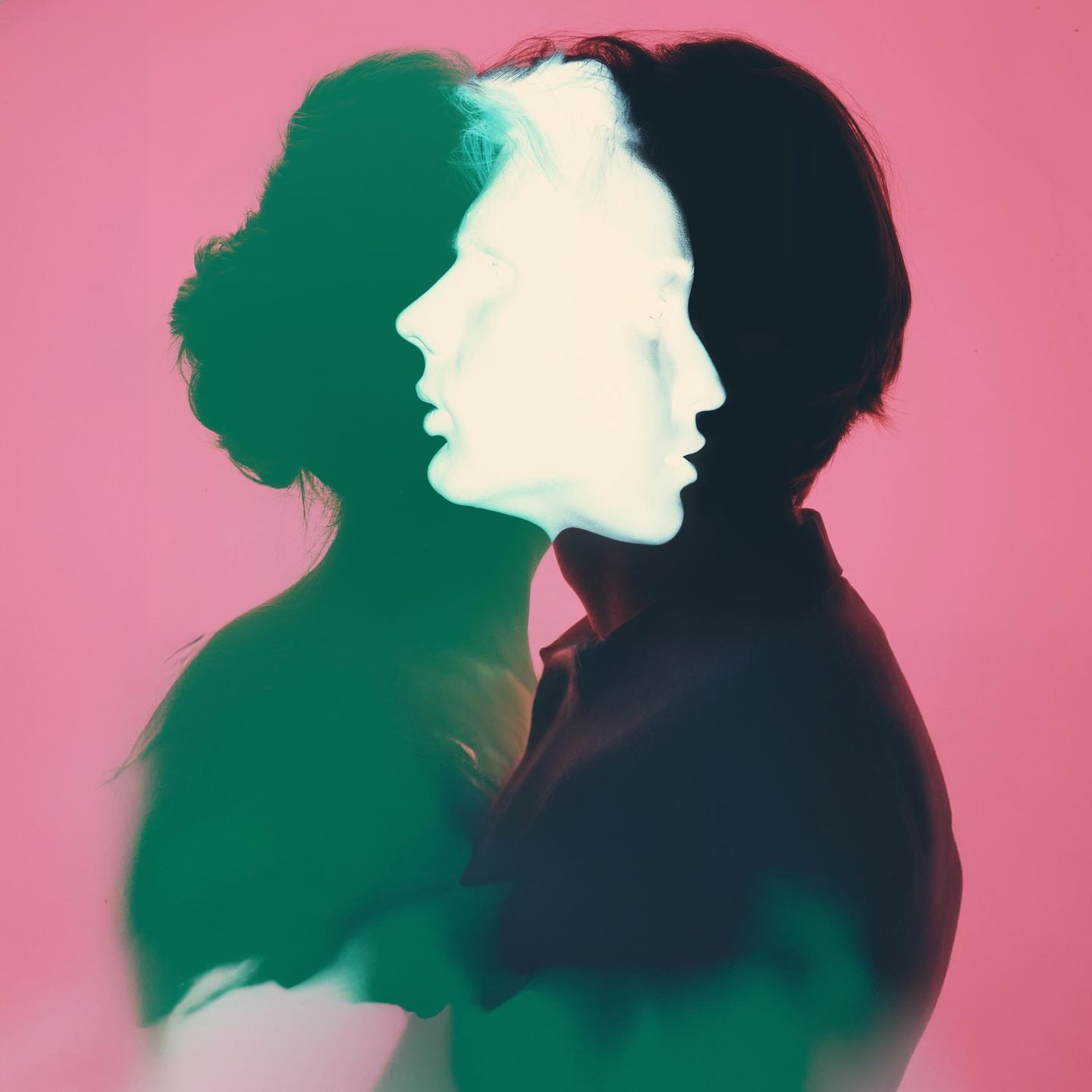 Eine Collage mit zwei Gesichtern