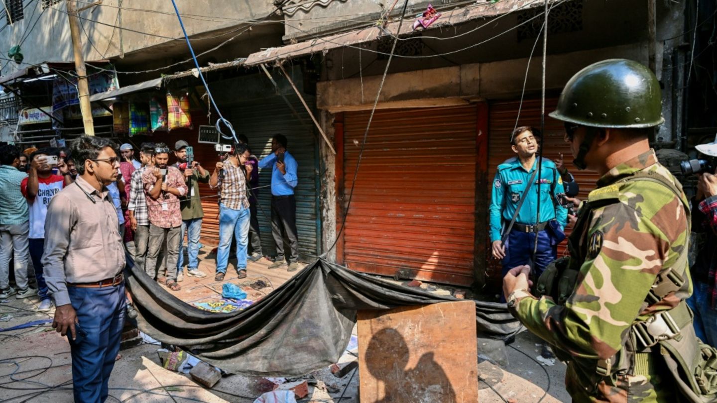 Beschädigtes Gebäude in Dhaka
