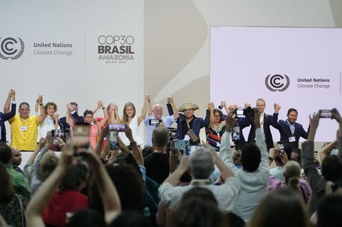 Ein Bündnis unter Führung von Kolumbien und den Niederlanden macht sich für einen sozial gerechten Ausstieg aus fossilen Energie