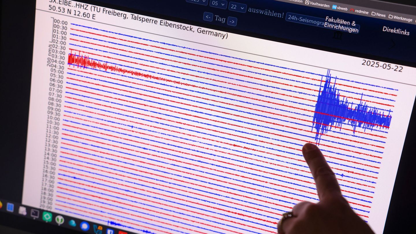 Im Vogtland hat es am Donnerstagabend und Freitag mehrere leichte Erdbeben gegeben. (Symbolbild) Foto: Jan Woitas/dpa