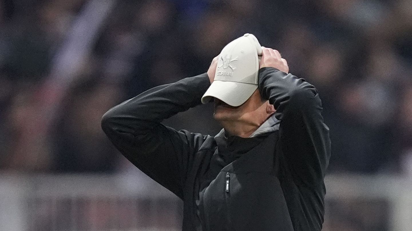 St.-Pauli-Trainer Alexander Blessin. Foto: Marcus Brandt/dpa