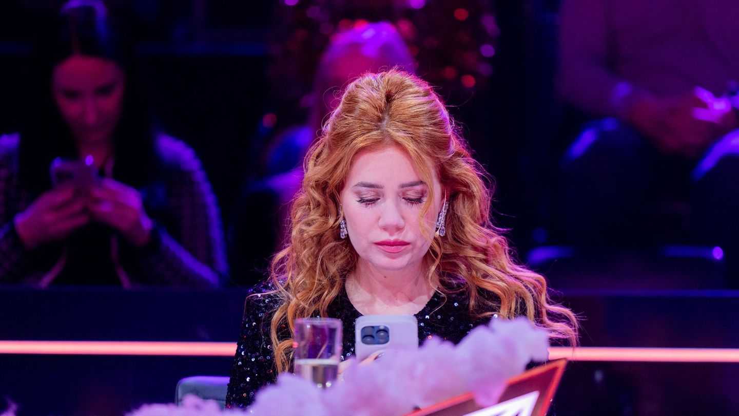 Palina Rojinski berichtet auf Instagram über blaue Flecken, die ihr Partner ihr zugefügt habe. (Archivbild) Foto: Rolf Vennenber