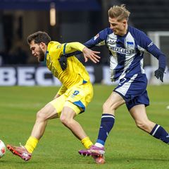 Die Berliner und die Niedersachsen lieferten sich ein ausgeglichenes Spiel. Foto: Andreas Gora/dpa