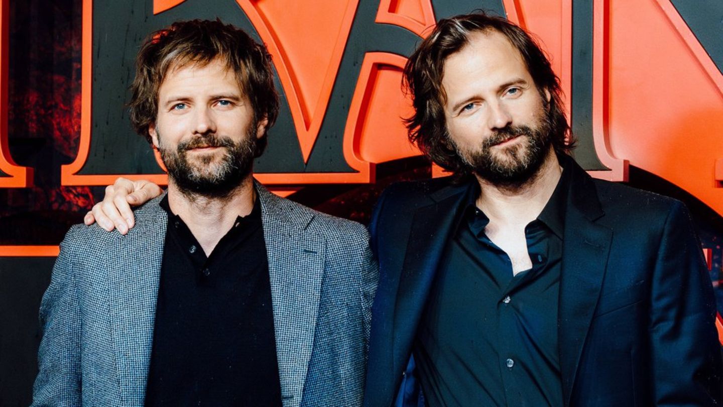 Matt (r.) und Ross Duffer bei der Premiere der fünften "Stranger Things"-Staffel in London.