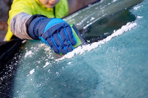Der Winter zieht in Baden-Württemberg ein. Doch am Wochenende zeigt sich auch die Sonne. Foto: Uwe Anspach/dpa