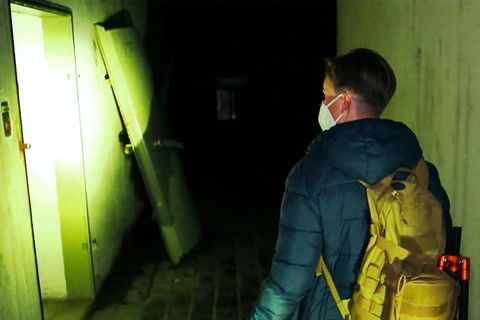 Lost Places: Reisende finden Atomschutzbunker in verlassener Schule