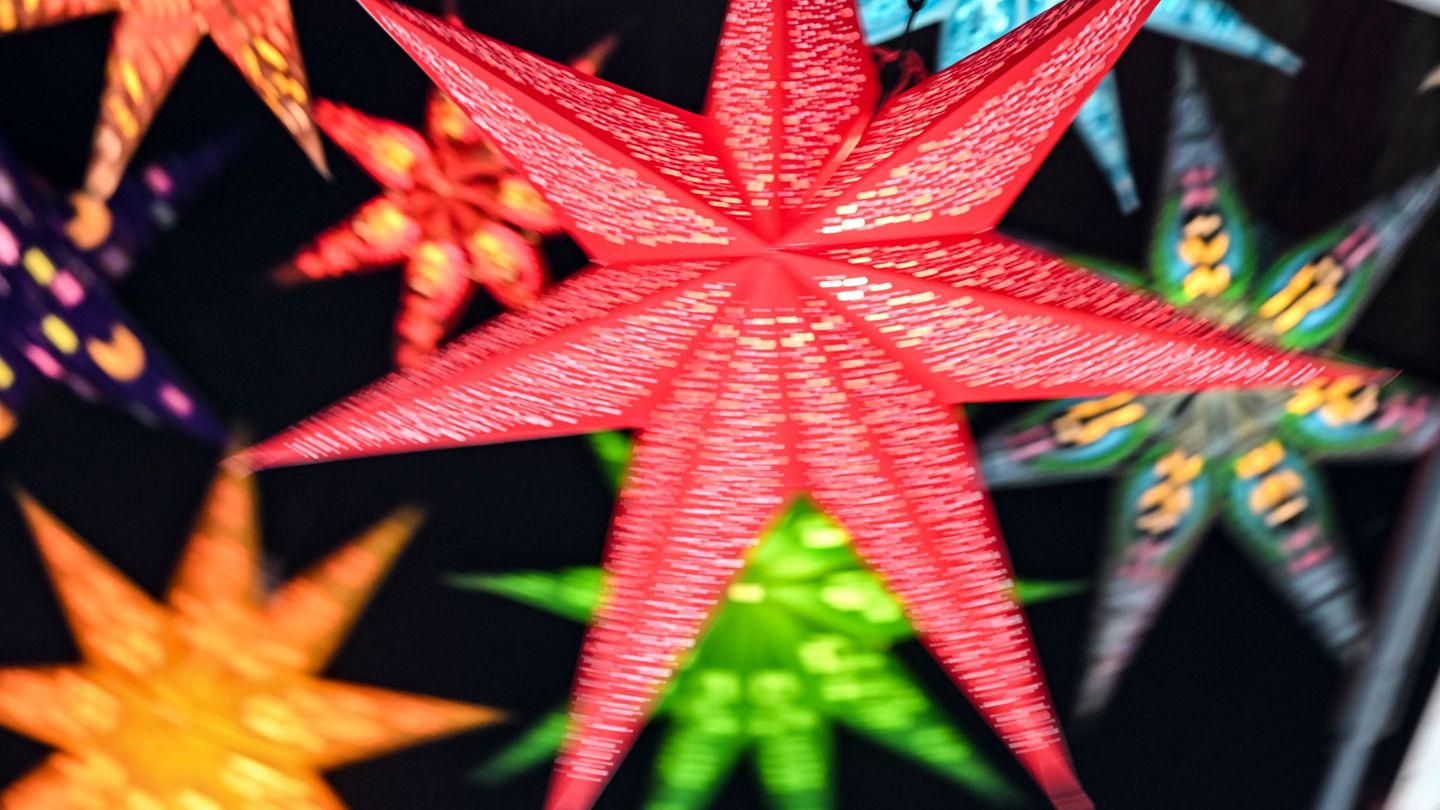 V Potsdamu se je začel advent s prižigom luči v cerkvah