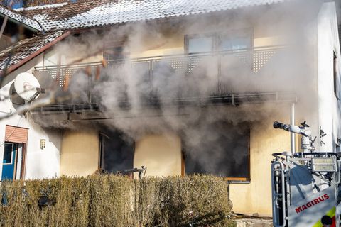 Nach dem Brand in der Asylunterkunft hat die Polizei einen Verdächtigen gefasst. Foto: Lars Haubner/News5/dpa