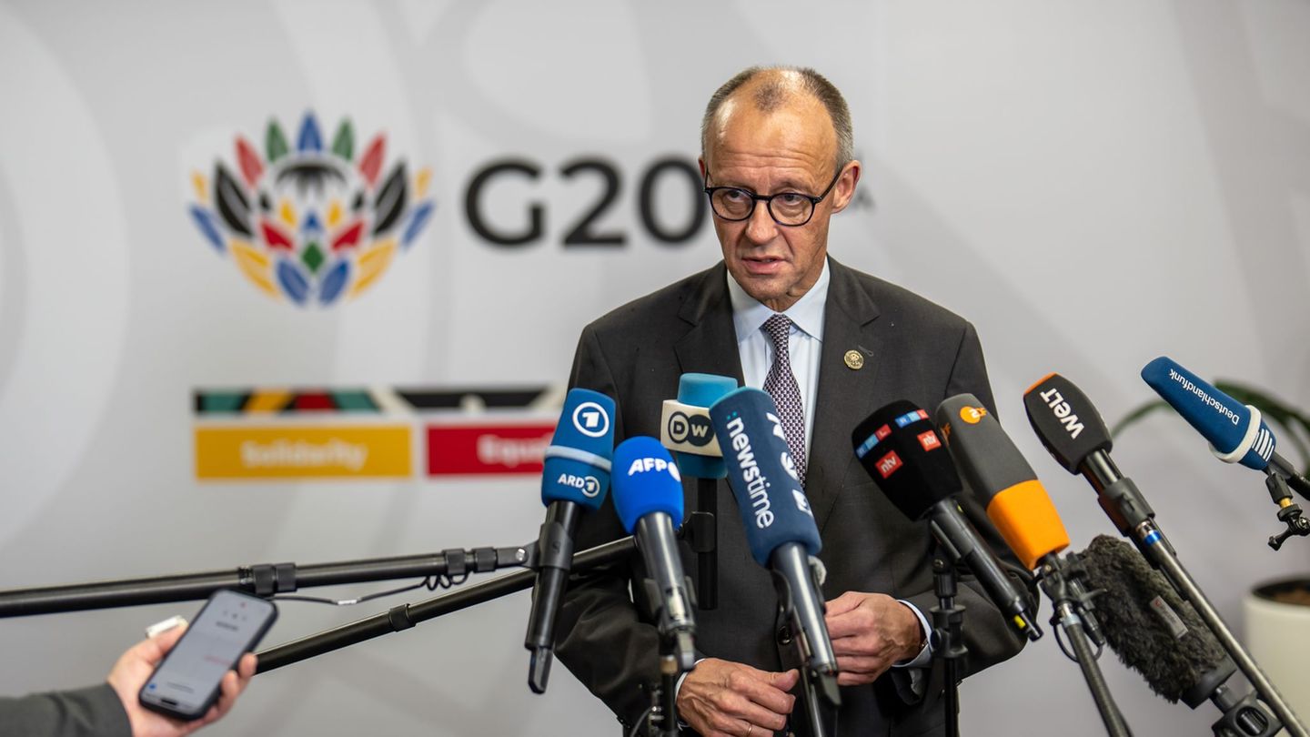 Beim G20-Gipfel in Johannesburg stehen die Gespräche über den Ukraine-Krieg im Vordergrund. Foto: Michael Kappeler/dpa-Pool/dpa