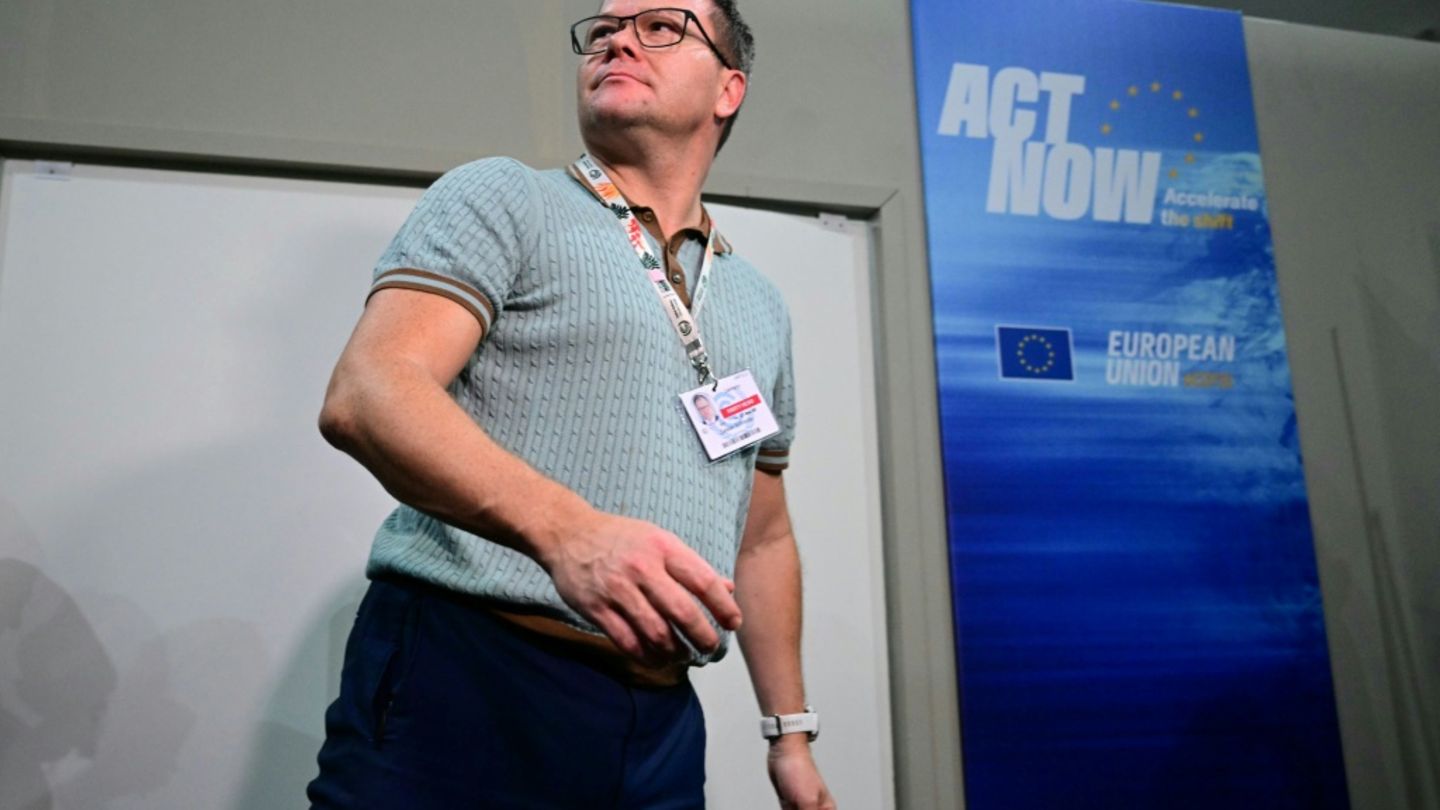 Bundesumweltminister Carsten Schneider bei der COP30