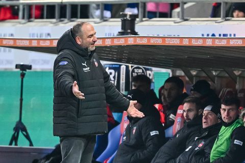 Für Frank Schmidt und seine Heidenheimer wird der Druck immer größer. Foto: Harry Langer/dpa