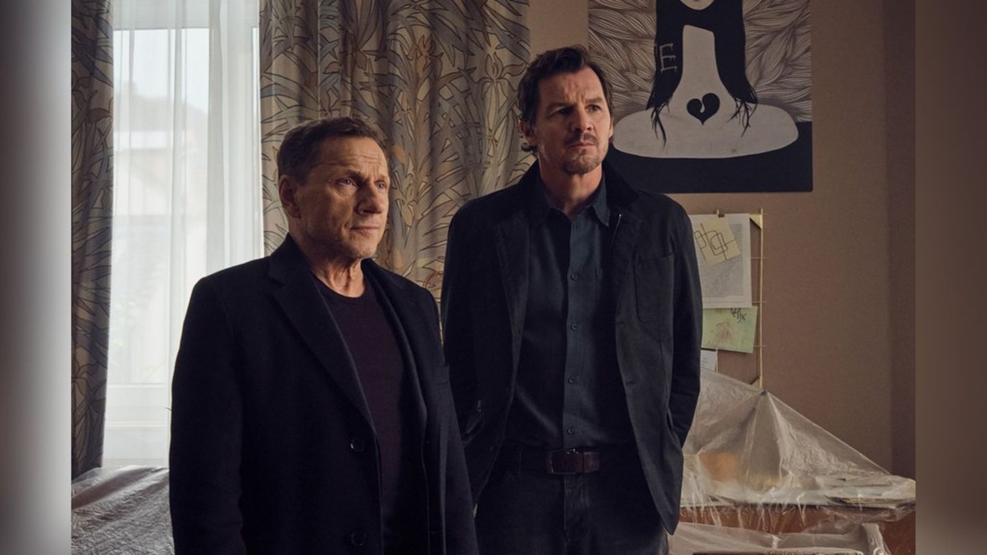 "Tatort: Überlebe wenigstens bis morgen": Thorsten Lannert (Richy Müller, l.) und Sebastian Bootz (Felix Klare, r.) sehen sich