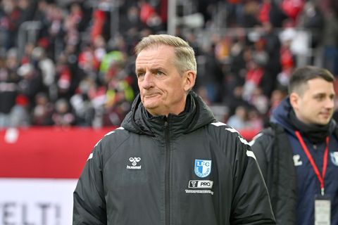 Trainer Petrik Sander sucht beim 1. FC Magdeburg weiter das Erfolgsrezept Foto: Anke Waelischmiller/dpa