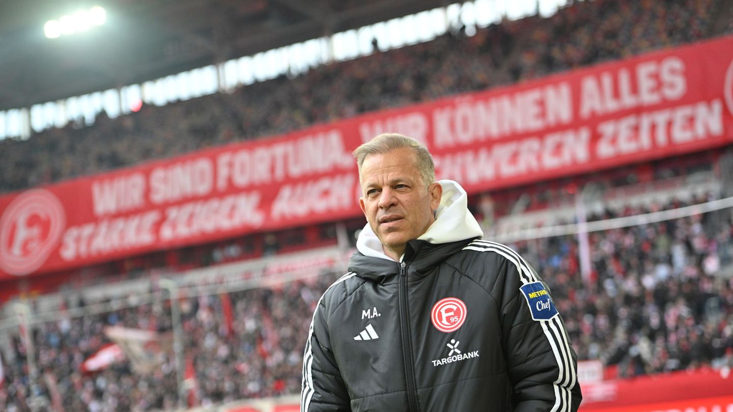 Markus Anfang erinnerte ein medizinischer Notfall im Stadion an einen Vorfall mit seinem Vater. Foto: Anke Waelischmiller/dpa