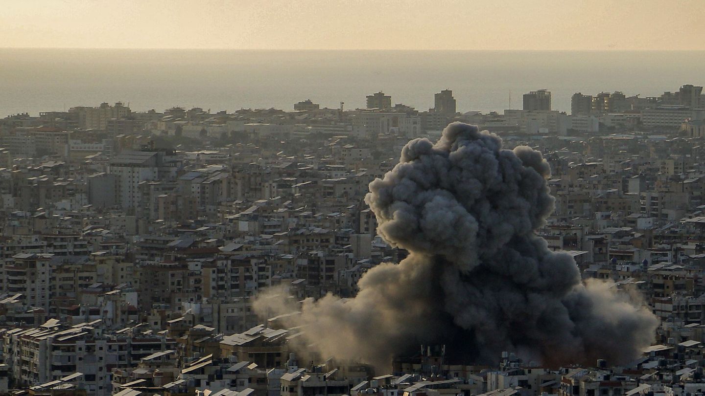 Luftangriff in Hauptstadt: Israel greift Hisbollah-Anführer in Beirut an