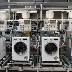 Die Bosch-Tochter BSH verkauft Waschmaschinen, Herde und andere Hausgeräte - doch die Nachfrage schwächelt. (Archivbild) Foto: R