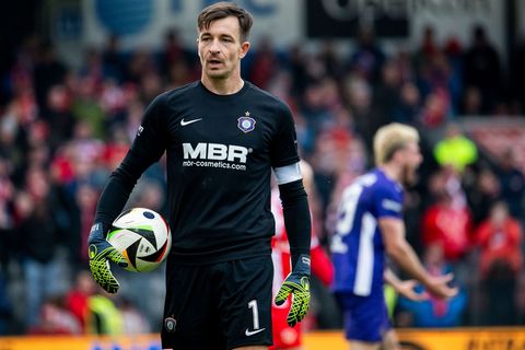 Aues Kapitän Martin Männel parierte in seinem 550. Pflichtspiel für den FC Erzgebirge unter anderem einen Foulstrafstoß. (Archiv