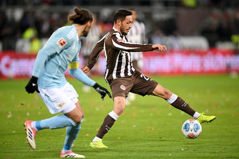 Mathias Pereira Lage (St. Pauli) gegen Christopher Trimmel (Union Berlin)