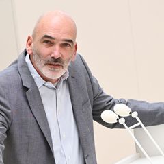 Der stellvertretende Brandenburger BSW-Fraktionsvorsitzende Christian Dorst tritt zurück (Archivbild). Foto: Jens Kalaene/dpa