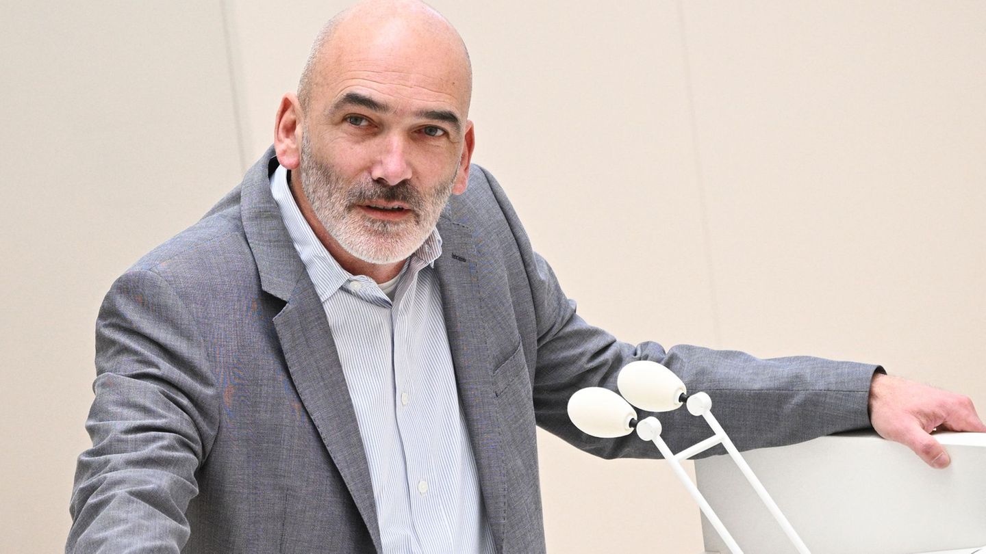 BSW-Fraktion in der Krise: BSW-Fraktionsvize tritt nach Reaktion auf AfD-Zitat zurück