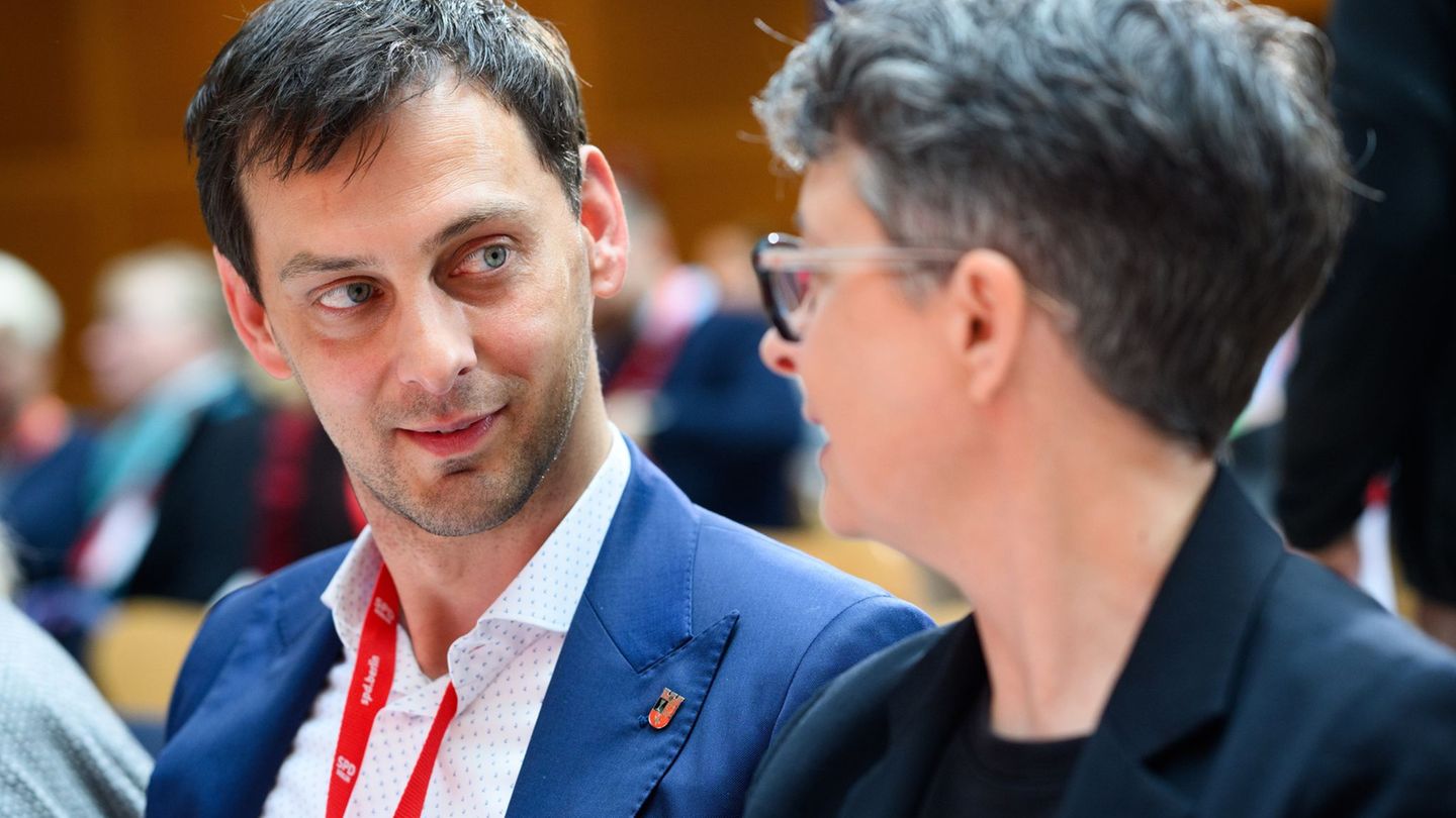 Die bisherigen Berliner SPD-Chefs Martin Hikel und Nicola Böcker-Giannini wollten eine Parteireform anstoßen. (Archivbild) Foto: