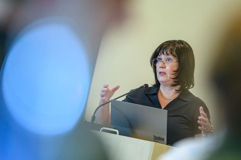 Vor rund vier Monaten schrieb Sprembergs Bürgermeisterin Christine Herntier einen Brandbrief gegen Rechts. (Archivbild) Foto: Pa