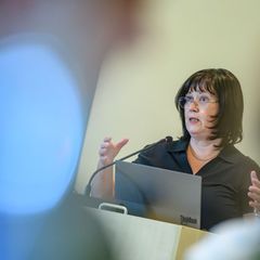 Vor rund vier Monaten schrieb Sprembergs Bürgermeisterin Christine Herntier einen Brandbrief gegen Rechts. (Archivbild) Foto: Pa