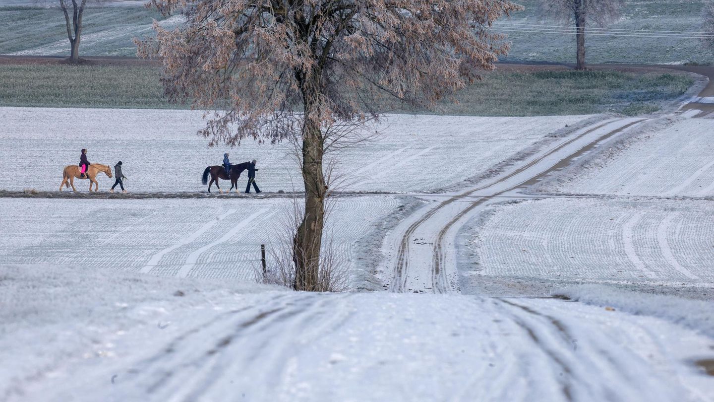 Schnee und Sonne in der Schwäbischen Alb