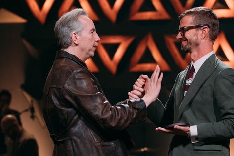 Olli Schulz (l.) wusste am Ende mehr als Joko Winterscheidt und gewann damit die Jubiläumsstaffel von "Wer stiehlt mir die Sho