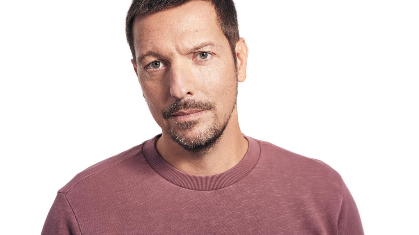 THILO MISCHKE. Dikta-Tour – das Comeback der Autokraten: Warum Autokraten wieder Aufwind haben: Thilo Mischke zeigt, wie Demokratie zugrunde geht