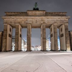 Der erste Schnee des Winters in Berlin fiel in der Nacht zum Montag. Foto: Fabian Sommer/dpa