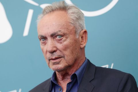 Sein Gesicht kennt man auf der ganzen Welt: Udo Kier, der jetzt im Alter von 81 Jahren gestorben ist, zählt zu den bekanntesten deutschen Schauspielern. Er und andere Filmschaffende beweisen: Ob in den goldenen Jahren der Traumfabrik oder in aktuellen Blockbustern, vor oder hinter der Kamera, in Hollywood war "Made in Germany" schon immer eine gefragte Marke ...