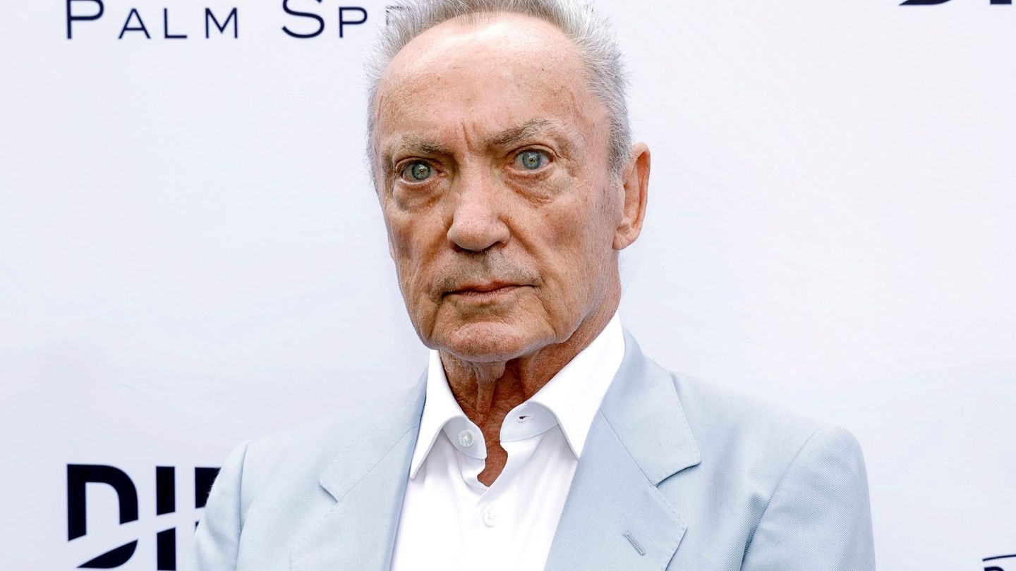 Diese stahlblauen Augen waren seit Jahrzehnten auch in Los Angeles gefragt: Udo Kier spielte Mitte der 70er-Jahre in den Andy-Warhol-Produktionen "Frankenstein" und "Blood For Dracula". Hollywood sah in dem Rheinländer lange den optimalen Blutsauger ("Blade", "Modern Vampires"). Auch in Musikvideos war er dabei, unter anderem für Madonna und Korn.