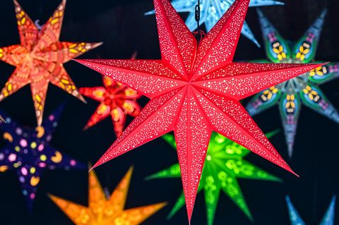 In Berlin und Brandenburg starten heute viele Weihnachtsmärkte. Foto: Jens Kalaene/dpa