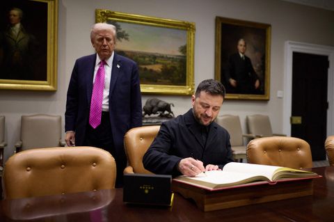 Donald Trump (US-Präsident) und Wolodymyr Selenskyj (Präsident der Ukraine)