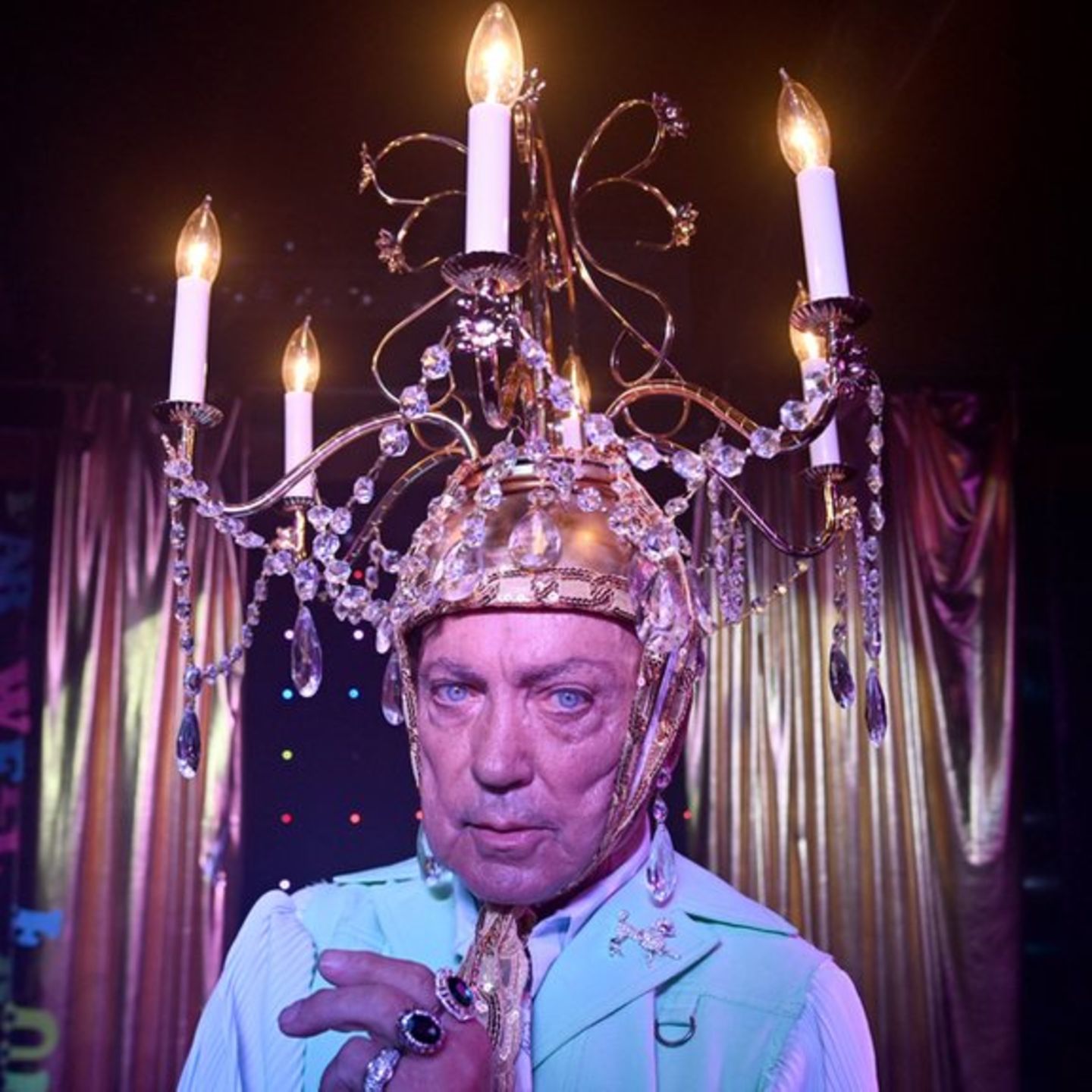 Udo Kier 2021 in "Swan Song", seiner großen Abschiedsvorstellung.