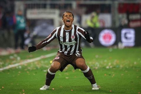 Frustriert: St. Paulis Joel Chima Fujita beim Spiel gegen Union Berlin. Foto: Christian Charisius/dpa