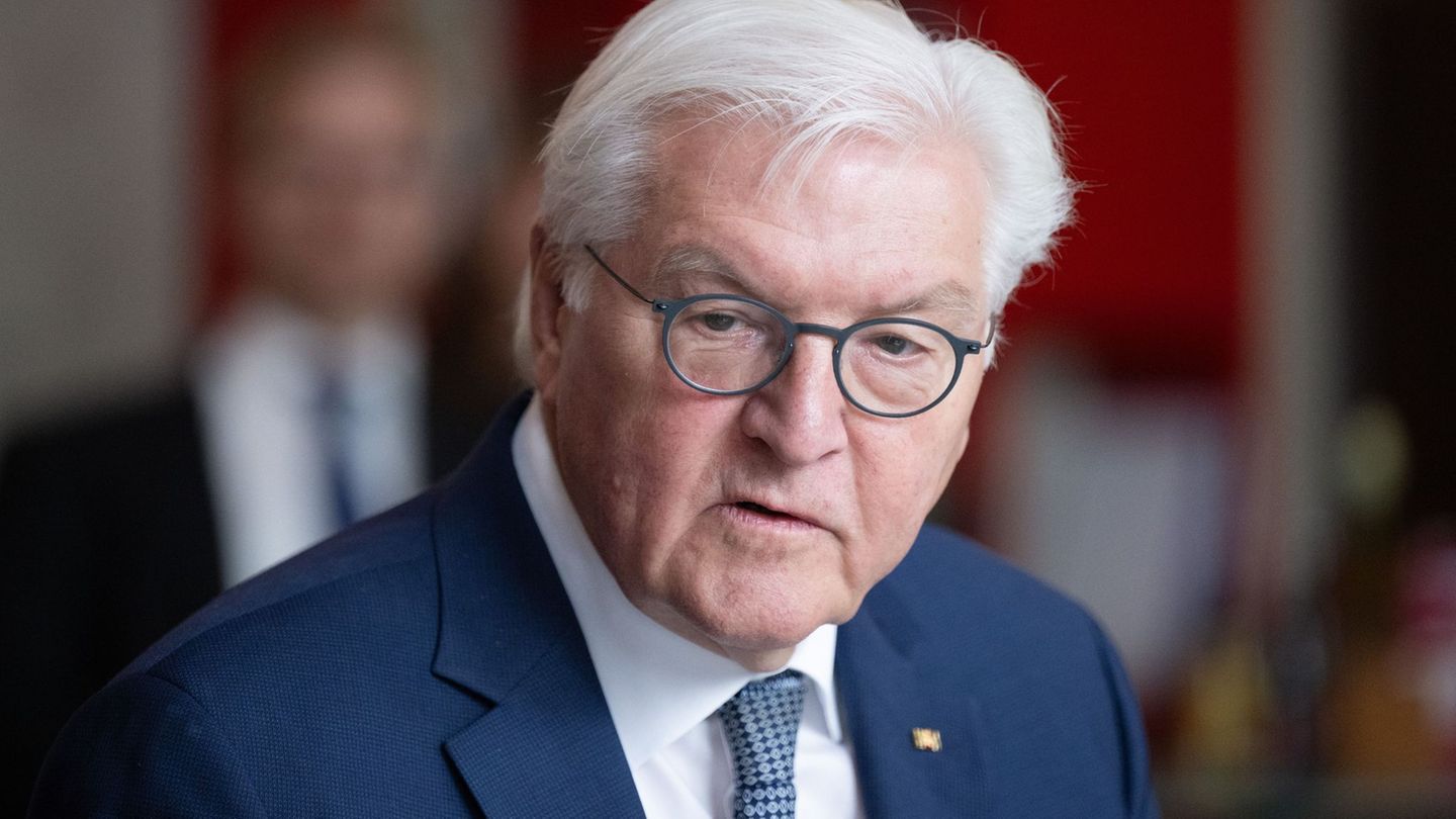 Bundespräsident Frank-Walter Steinmeier will dem Ehrenamt noch stärkeres Gewicht einräumen. Foto: Sebastian Kahnert/dpa