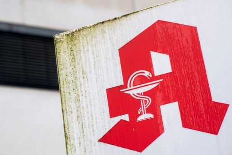 Der maximale Abstand von einer Notdienst-Apotheke zur nächsten wird in MV größer. (Symbolbild) Foto: Hauke-Christian Dittrich/dp
