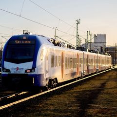 Die Bundespolizei ermittelt gegen den Pfandsammler nun wegen gefährlichen Eingriffs in den Bahnverkehr. (Symbolbild) Foto: Hauke