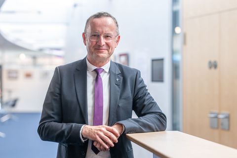 Christian Kopp ist Landesbischof der Evangelisch-Lutherischen Kirche in Bayern. (Archivbild) Foto: Armin Weigel/dpa