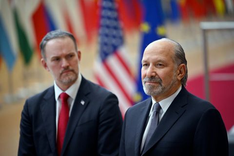 Der US-Handelsbeauftragte Jamieson Greer und Handelsminister Howard Lutnick (r.)