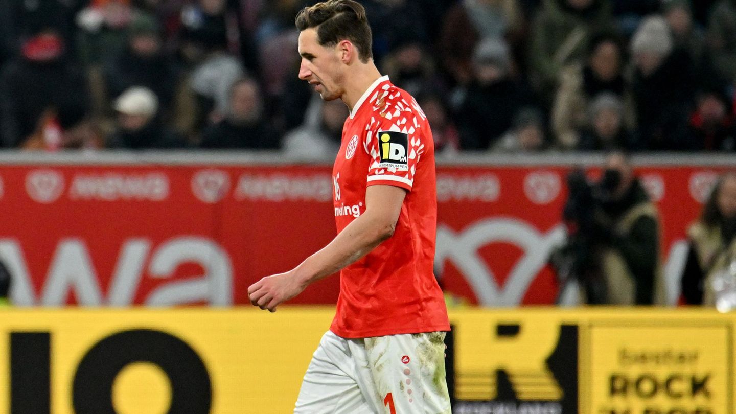 Rot-Sünder Dominik Kohr wurde nun vom DFB bestraft Foto: Torsten Silz/dpa