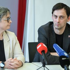 Die Noch-SPD-Landesvorsitzenden Nicola Böcker-Giannini und Martin Hikel halten ihren Rücktritt für den richtigen Schritt. Foto: