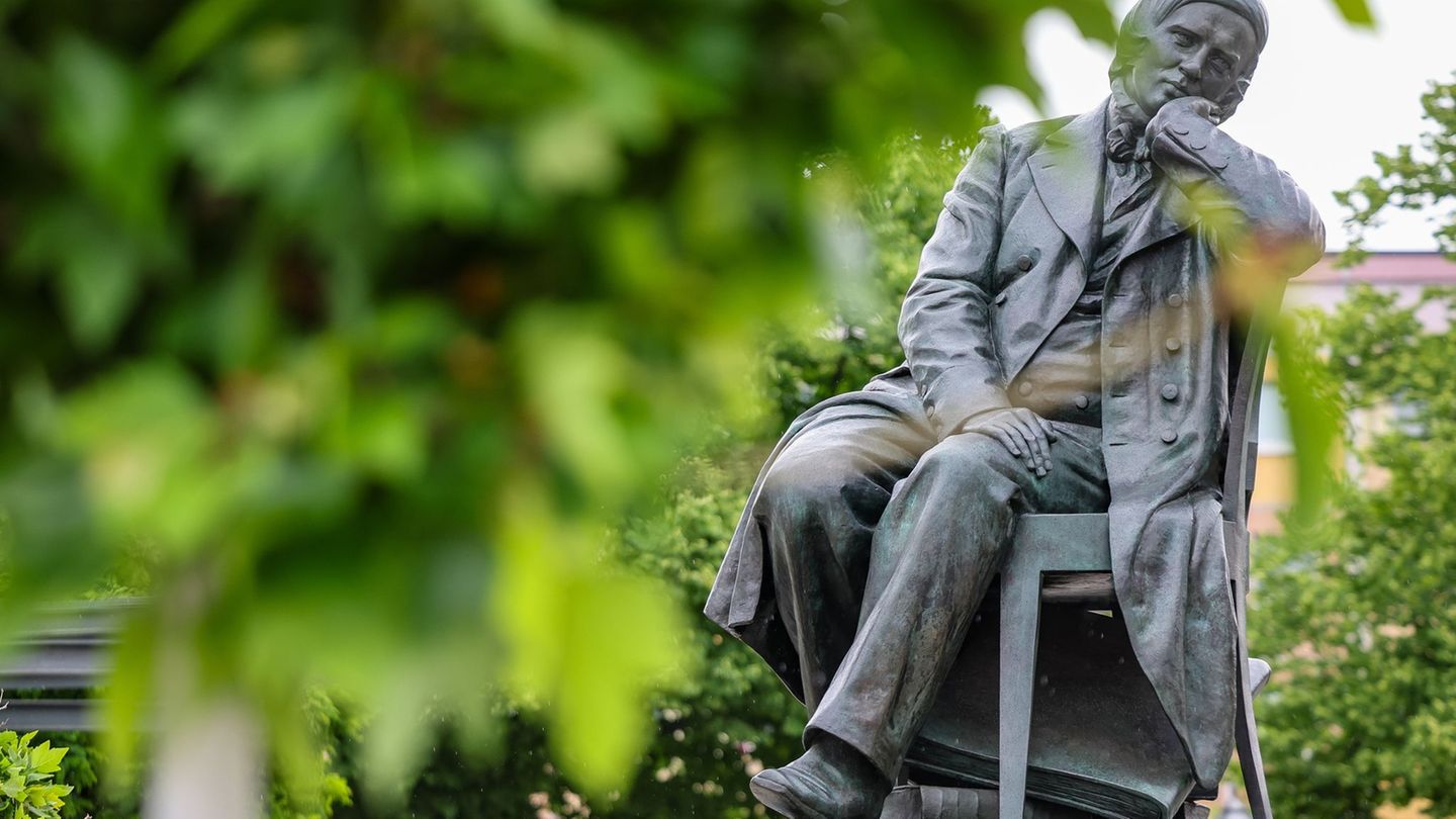 Robert Schumann wurde 1810 in Zwickau geboren. (Archivbild) Foto: Jan Woitas/dpa