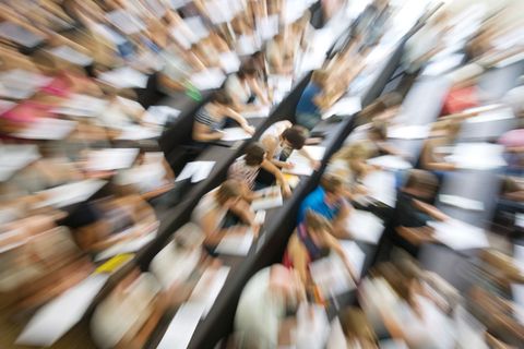 Universitäten und Studentenvertreter befürchten spürbare Folgen der geplanten Kürzungen im NRW-Hochschulbereich. Foto: Uwe Anspa